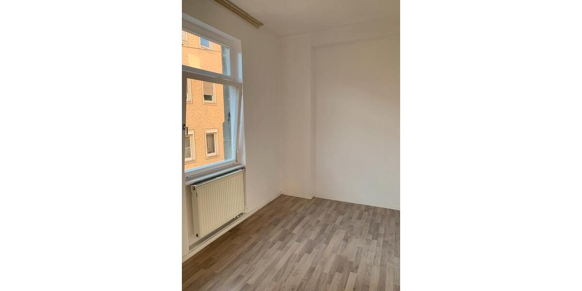 Etagenwohnung Stuttgart Bad Cannstatt - 3 Zimmer, 65 m&sup2;, 1.050&euro; | Angebot:25765749