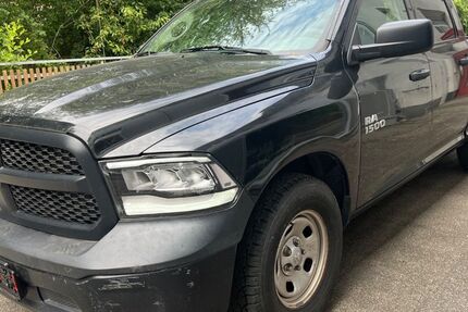 Dodge RAM 43.000 km 22.990 &euro; Mönsheim 71297