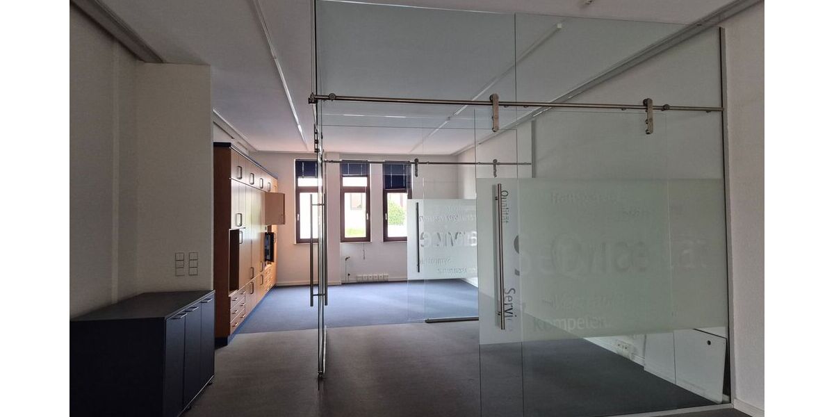 Bürofläche in der Einkaufsstraße in Endersbach - Gewerbeobjekt Weinstadt | Angebot:27188413