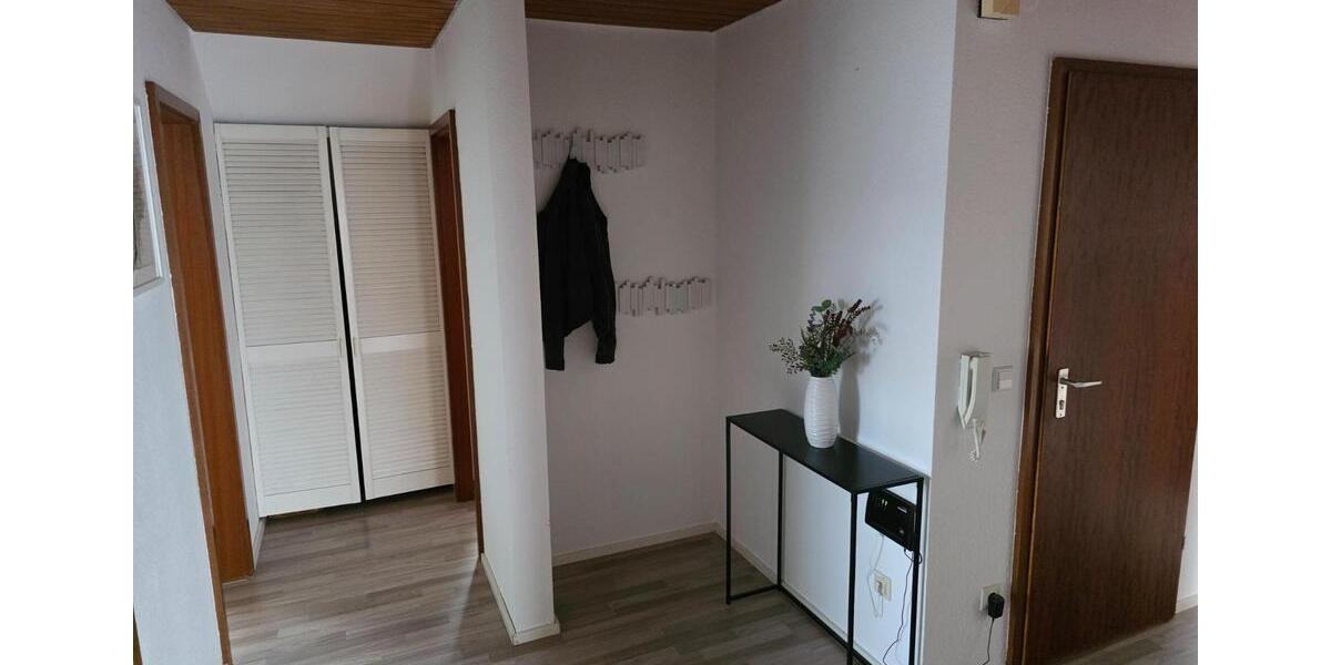 Dachgeschoßwohnung Rutesheim - 3.5 Zimmer, 94 m&sup2;, 1.080&euro; | Angebot:27557919