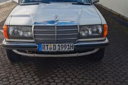 Mercedes-Benz CE 230 221.800 km 6.900 &euro; Stuttgart 70619