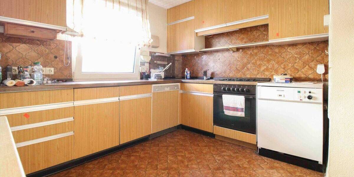 Mehrfamilienhaus, Wohnhaus Stuttgart Heumaden - 9 Zimmer, 398.000&euro; | Angebot:25958075