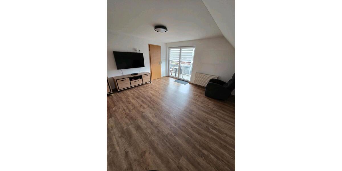 Dachgeschoßwohnung Auenwald - 6.5 Zimmer, 112 m&sup2;, 1.400&euro; | Angebot:25905253