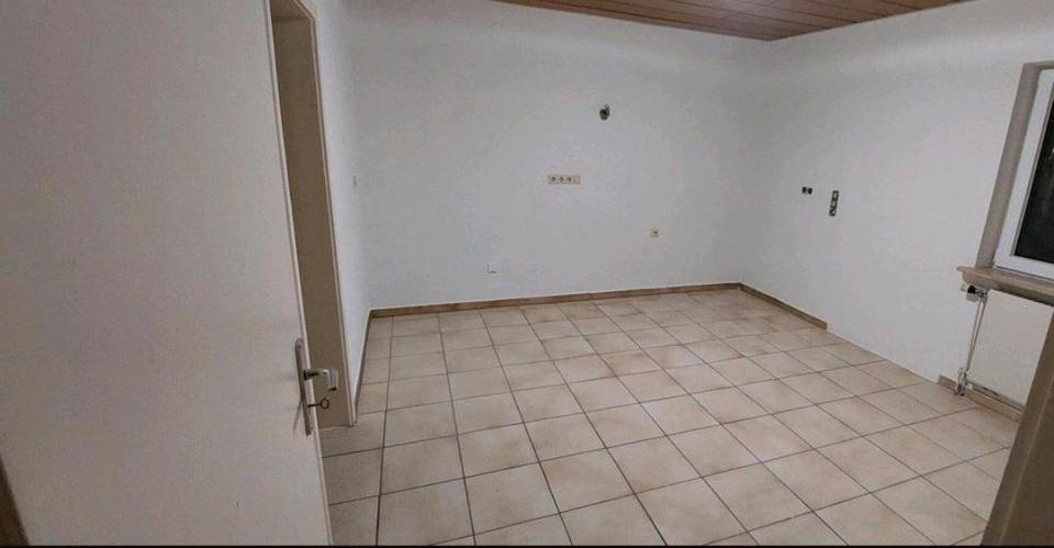 Erdgeschoßwohnung Weinsberg - 3 Zimmer, 85 m&sup2;, 890&euro; | Angebot:25953956