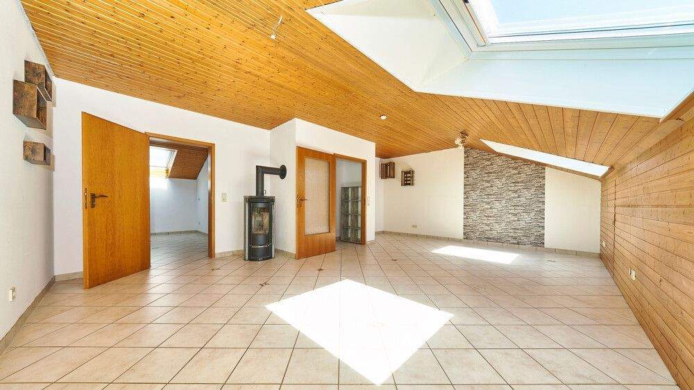 Einfamilienhaus Bönnigheim - 6 Zimmer, 208 m&sup2;, 795.000&euro; | Angebot:25697233