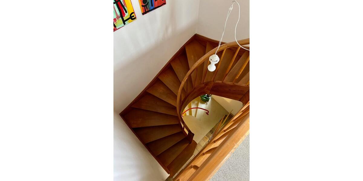 Einfamilienhaus Stuttgart Feuerbach - 6 Zimmer, 140 m&sup2;, 1.600&euro; | Angebot:25980754