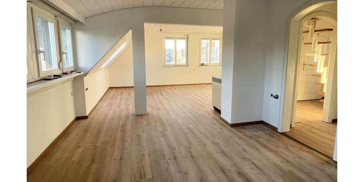 Etagenwohnung Stuttgart Vaihingen - 3 Zimmer, 85 m&sup2;, 1.100&euro; | Angebot:27557425