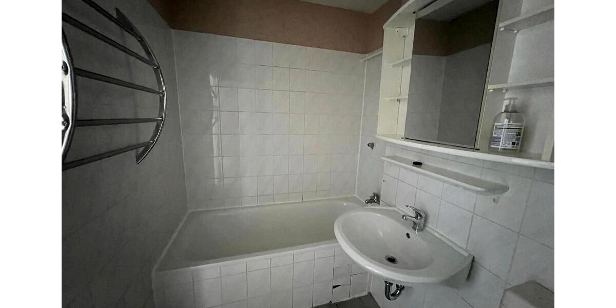 Etagenwohnung Ludwigsburg - 3 Zimmer, 72 m&sup2;, 1.100&euro; | Angebot:25906979