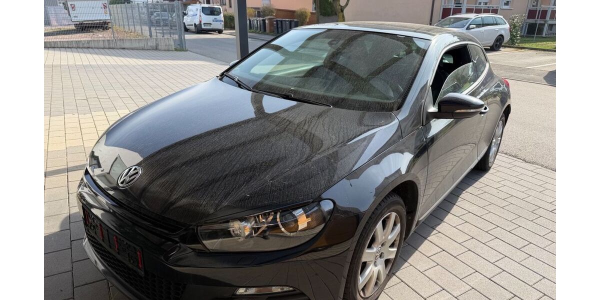 VW Scirocco 69.730 km 8.600 &euro; Heilbronn 74081
