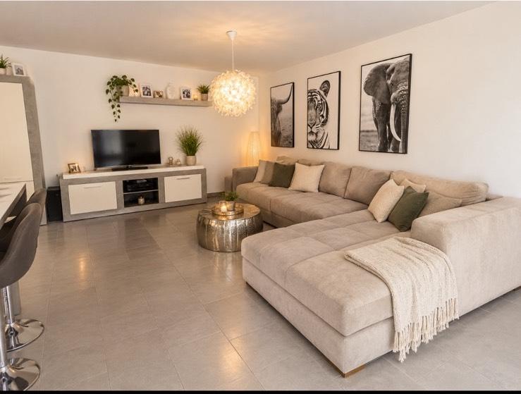 Etagenwohnung Hemmingen - 3.5 Zimmer, 85 m&sup2;, 1.400&euro; | Angebot:27536173