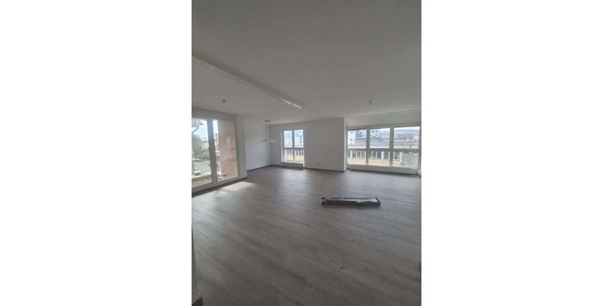 Etagenwohnung Stuttgart Obertürkheim - 3.5 Zimmer, 86 m&sup2;, 1.100&euro; | Angebot:25914406