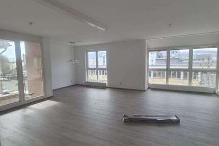 Wohnung Stuttgart Obertürkheim - 3.5 Zimmer, 86 m&sup2;, 1.100&euro; | Angebot:25914406
