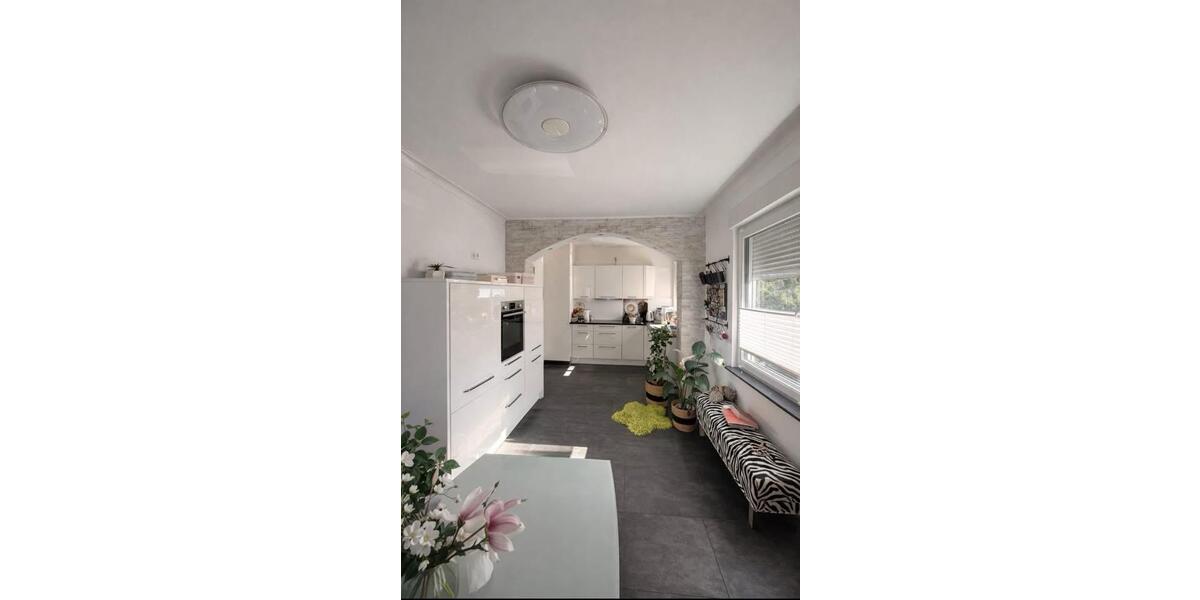 Etagenwohnung Esslingen am Neckar - 4.5 Zimmer, 87 m&sup2;, 395.000&euro; | Angebot:25872516