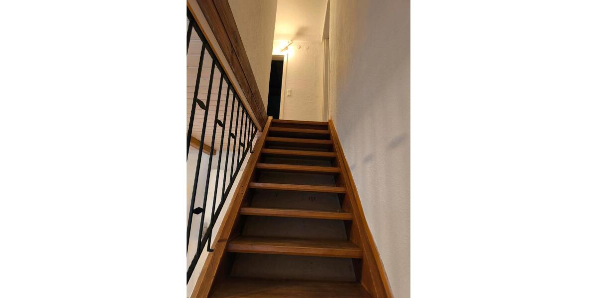 Etagenwohnung Weil der Stadt - 4 Zimmer, 110 m&sup2;, 1.800&euro; | Angebot:26393617