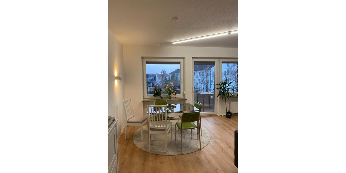 Etagenwohnung Kornwestheim - 2 Zimmer, 79 m&sup2;, 1.290&euro; | Angebot:25451984