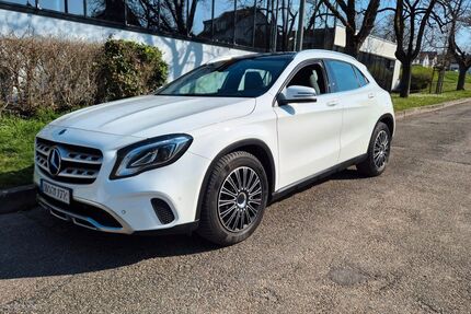 Mercedes-Benz GLA 200 98.000 km 18.400 &euro; Asperg 71679