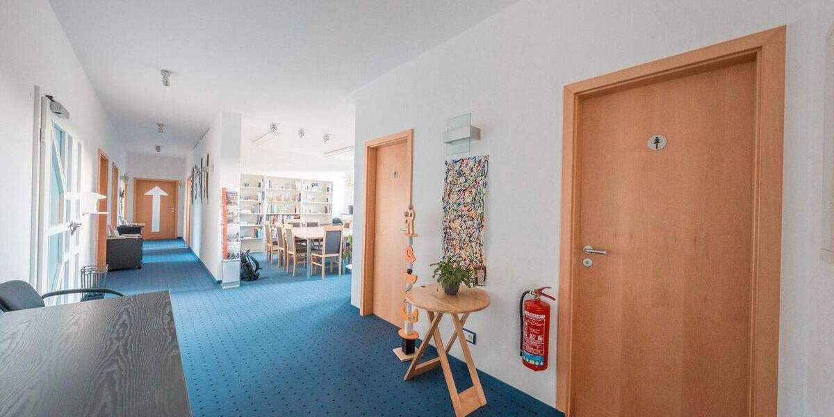 Gewerbeobjekt Remseck am Neckar / Neckargröningen Neckargröningen - 7 Zimmer, 168 m&sup2;, 398.000&euro; | Angebot:25744954