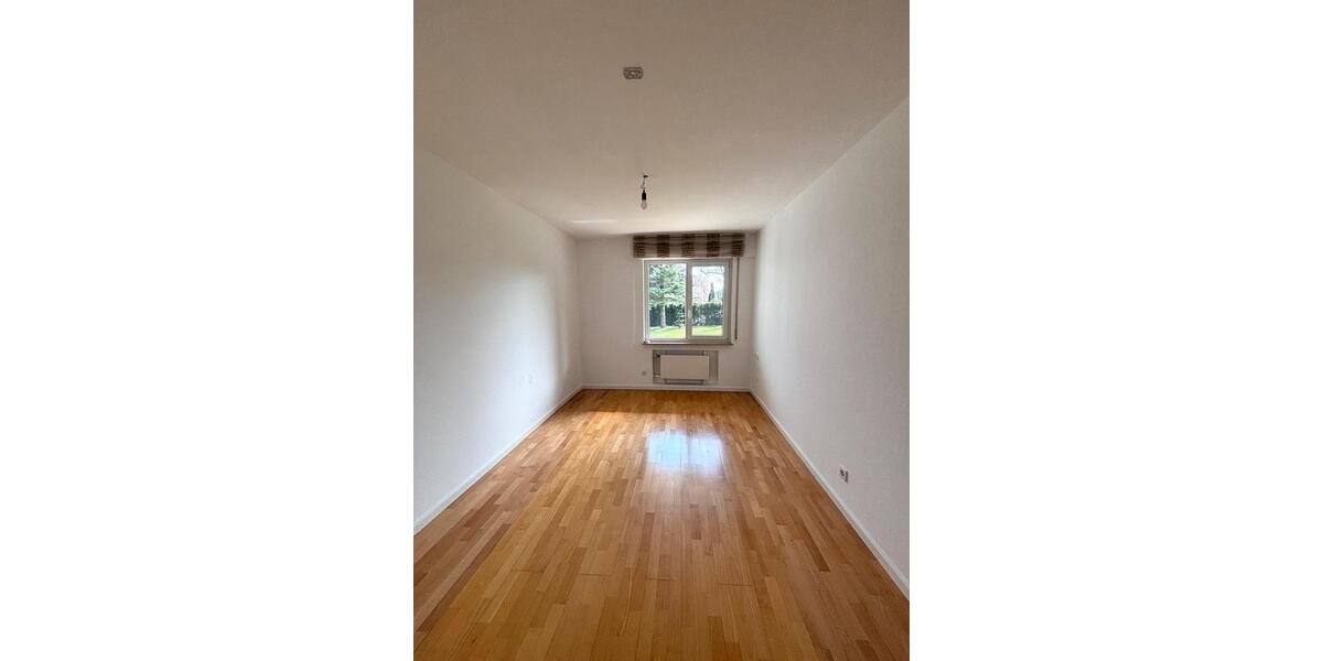 Erdgeschoßwohnung Ludwigsburg Eglosheim - 3.5 Zimmer, 100 m&sup2;, 1.425&euro; | Angebot:25920878