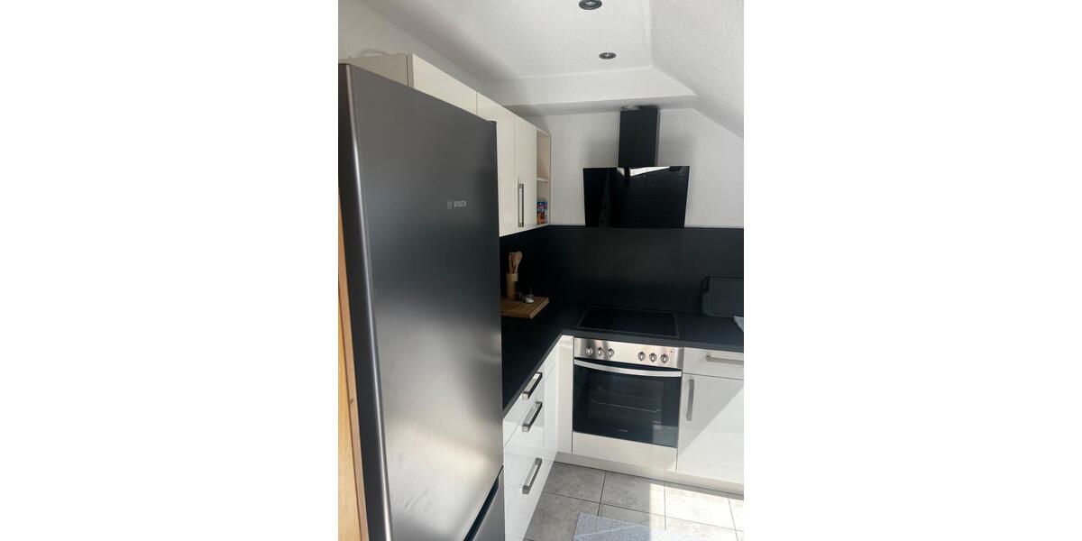 Dachgeschoßwohnung Affalterbach - 2.5 Zimmer, 53 m&sup2;, 279.000&euro; | Angebot:25022302