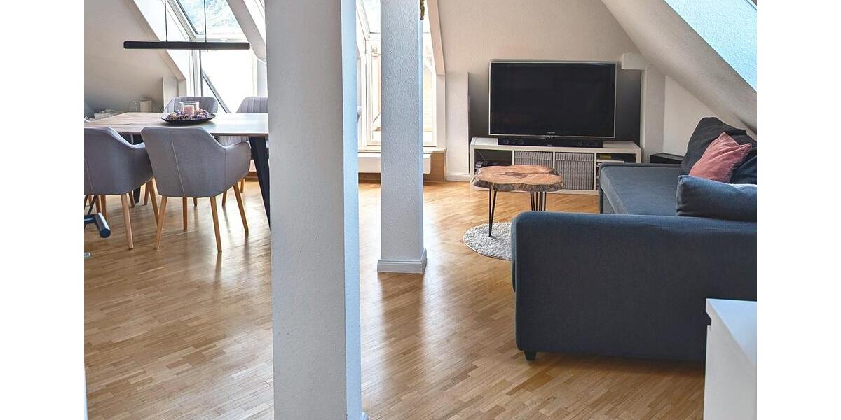 Dachgeschoßwohnung Stuttgart Luginsland - 2 Zimmer, 55 m&sup2;, 1.150&euro; | Angebot:27549061