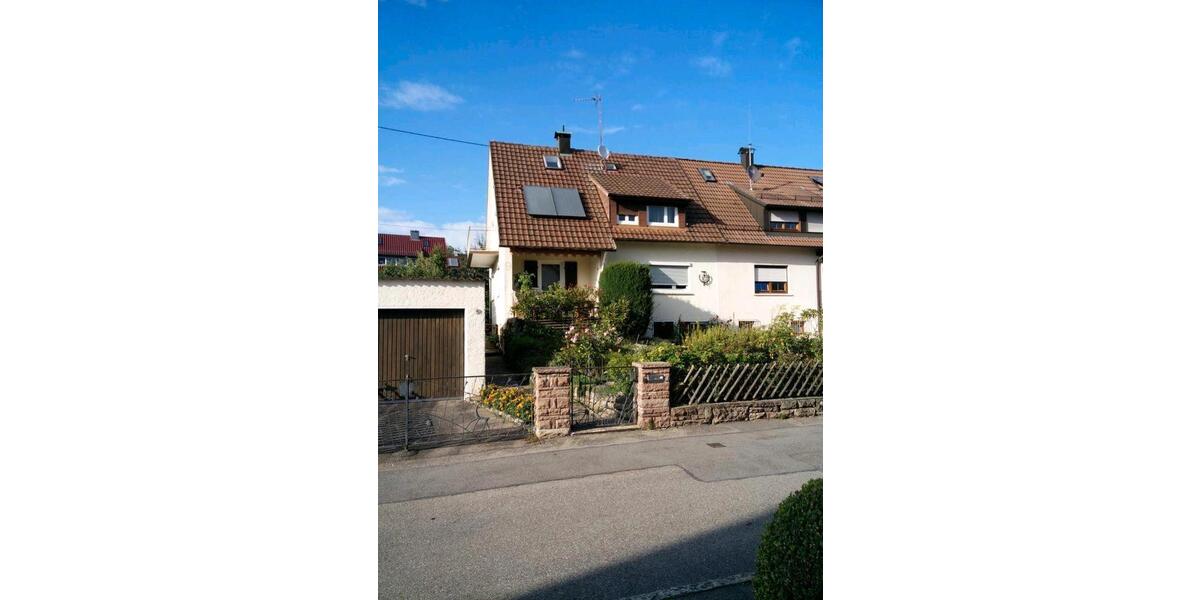 Doppelhaushälfte Böblingen - 6 Zimmer, 100 m&sup2;, 550.000&euro; | Angebot:26980292