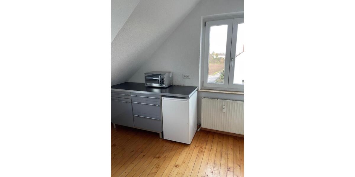 Dachgeschoßwohnung Stuttgart Zuffenhausen - 1 Zimmer, 45 m&sup2;, 900&euro; | Angebot:24224524