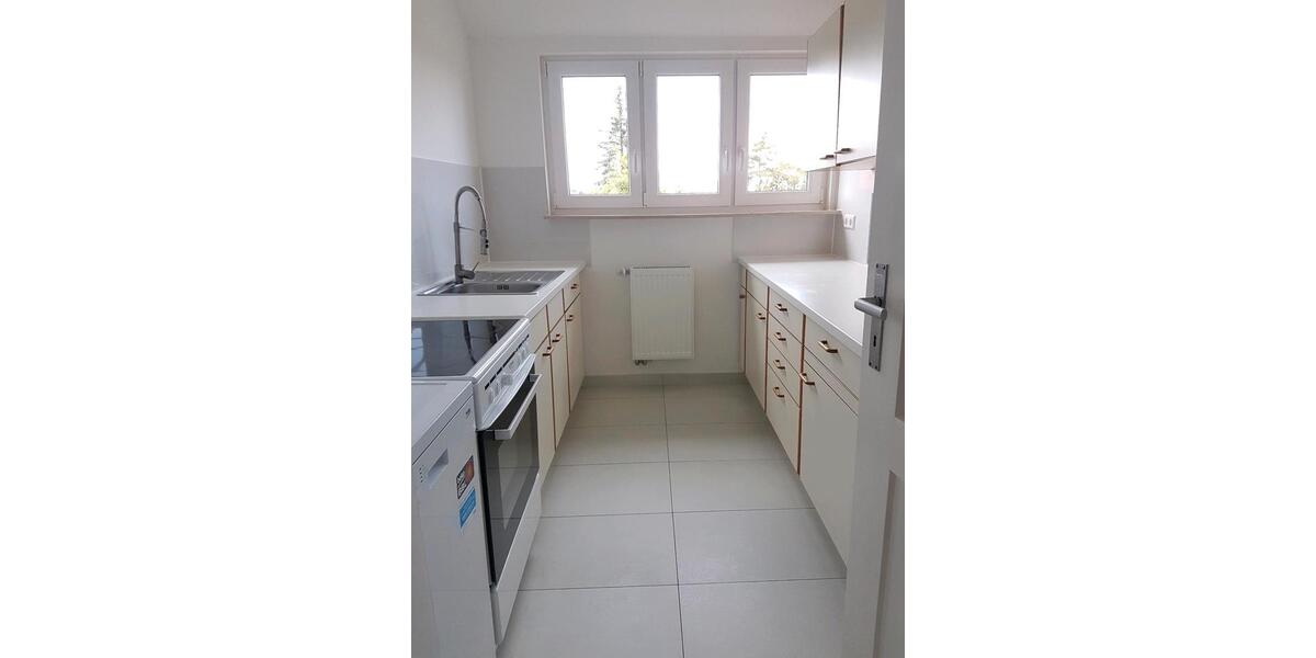 Dachgeschoßwohnung Stuttgart Vaihingen - 3 Zimmer, 64 m&sup2;, 1.100&euro; | Angebot:27570032