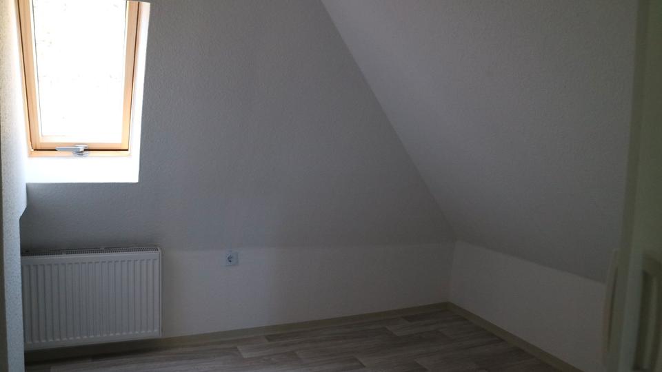 Maisonettenwohnung Mühlacker - 5 Zimmer, 125 m&sup2;, 1.350&euro; | Angebot:27569602
