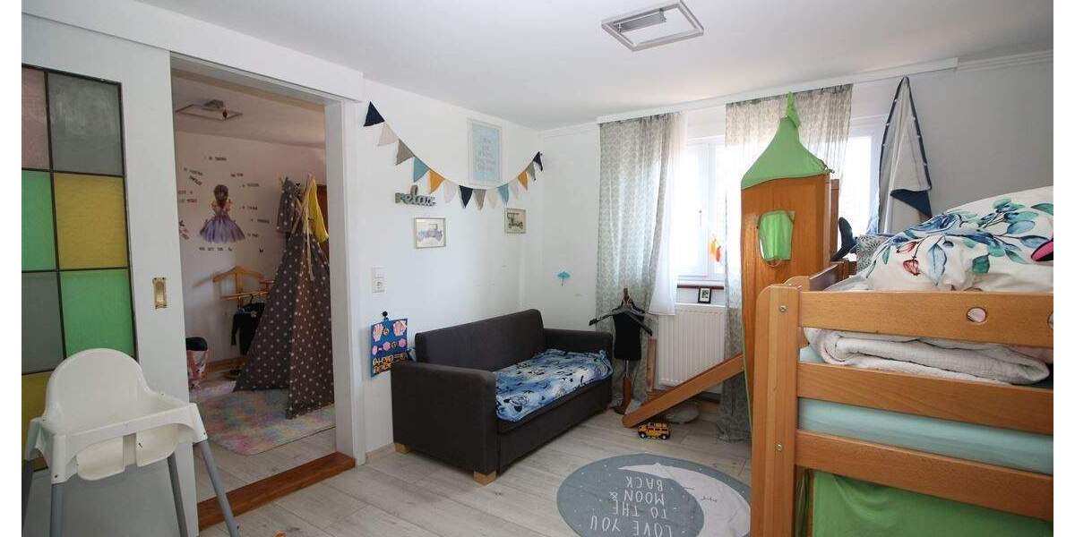 Doppelhaushälfte Mühlacker Mühlhausen - 7 Zimmer, 180 m&sup2;, 290.000&euro; | Angebot:25740380