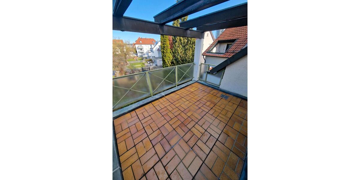 Maisonettenwohnung Fellbach - 4.5 Zimmer, 111 m&sup2;, 1.999&euro; | Angebot:25839376