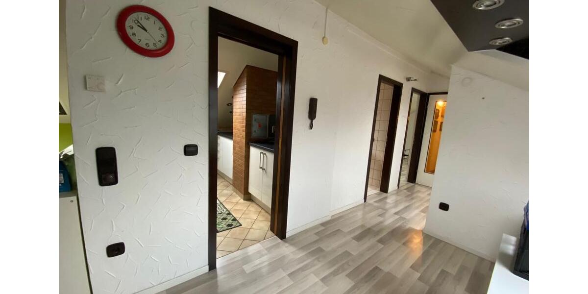 Dachgeschoßwohnung Schorndorf - 2.5 Zimmer, 55 m&sup2;, 590&euro; | Angebot:26396747