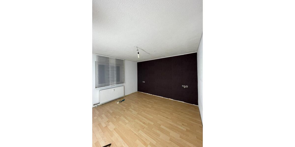 Etagenwohnung Sachsenheim - 3 Zimmer, 84 m&sup2;, 1.150&euro; | Angebot:25855257
