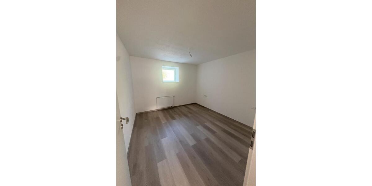 Erdgeschoßwohnung Neuhausen auf den Fildern - 2 Zimmer, 35 m&sup2;, 750&euro; | Angebot:27553340
