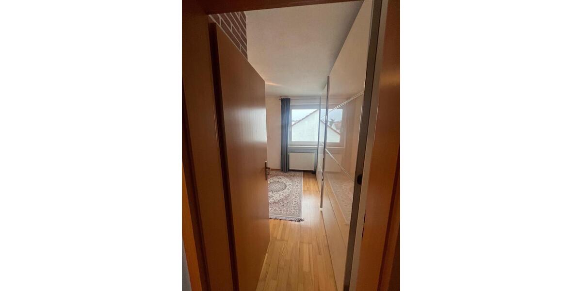 Dachgeschoßwohnung Möglingen - 3 Zimmer, 74 m&sup2;, 1.000&euro; | Angebot:25219379