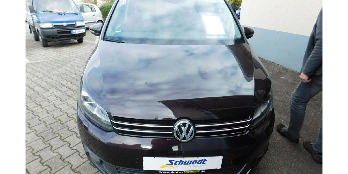 VW Touran 181.000 km 5.900 &euro; Ludwigsburg 71640