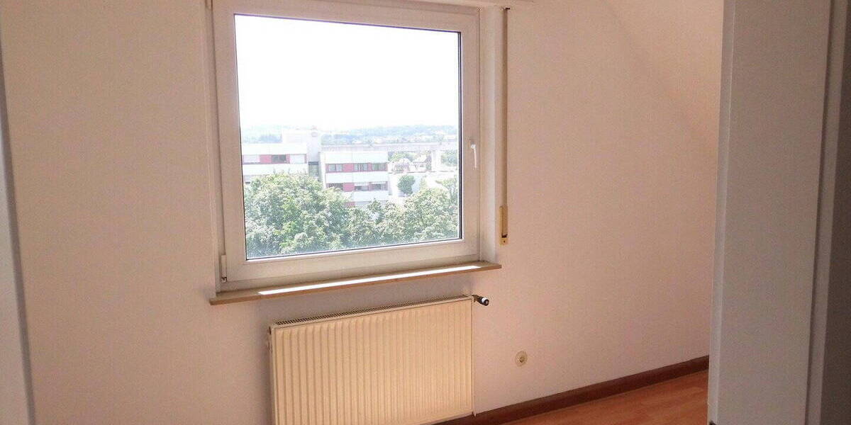 Etagenwohnung Stuttgart Bad Cannstatt - 3 Zimmer, 67 m&sup2;, 990&euro; | Angebot:25677667