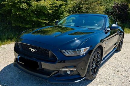 Ford Mustang 98.500 km 30.500 &euro; Schorndorf 73614