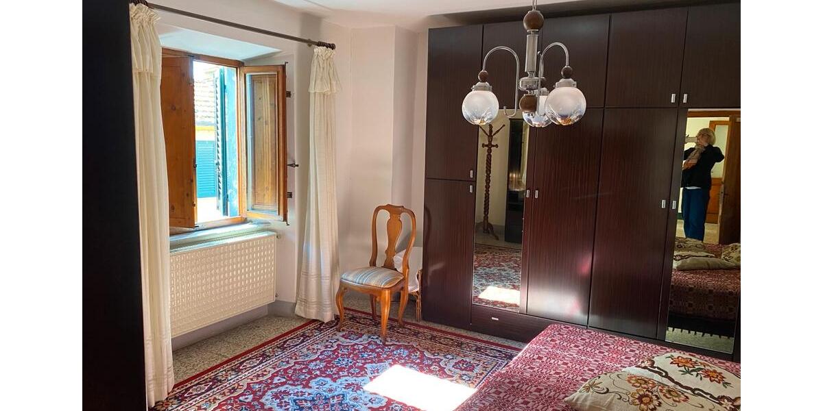 Reihenhaus Stuttgart Stuttgart-Nord - 6 Zimmer, 300 m&sup2;, 150.000&euro; | Angebot:25980863