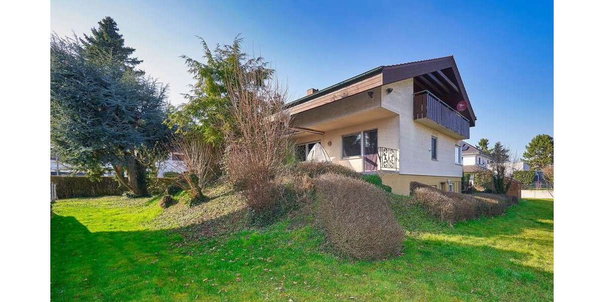 Einfamilienhaus Bönnigheim - 6.5 Zimmer, 208 m&sup2;, 795.000&euro; | Angebot:25228342