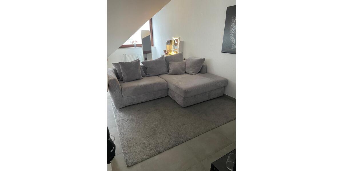 Dachgeschoßwohnung Sindelfingen Sindelfingen (Stadt) - 1 Zimmer, 50 m&sup2;, 750&euro; | Angebot:25995001