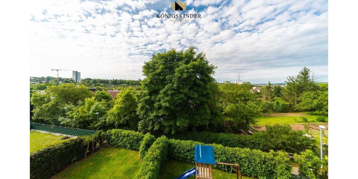 Doppelhaushälfte Stuttgart-Zazenhausen Zuffenhausen - 8 Zimmer, 154 m&sup2;, 849.000&euro; | Angebot:25671700