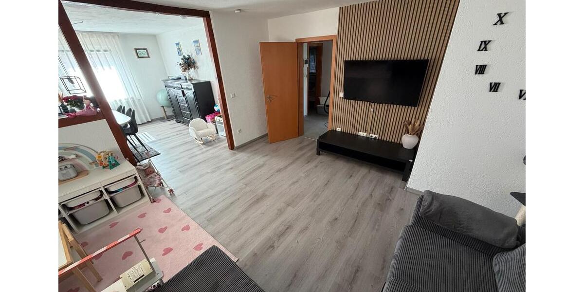 Etagenwohnung Wendlingen am Neckar - 3 Zimmer, 74 m&sup2;, 1.000&euro; | Angebot:27567309