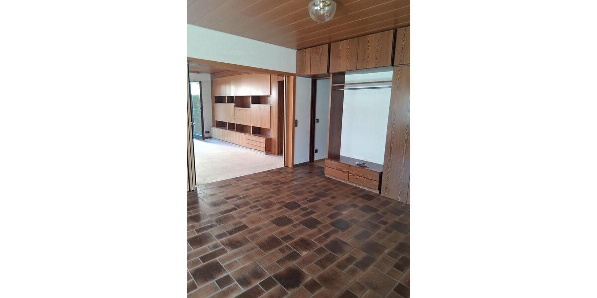 Erdgeschoßwohnung Deizisau - 4 Zimmer, 131 m&sup2;, 445.000&euro; | Angebot:26991344