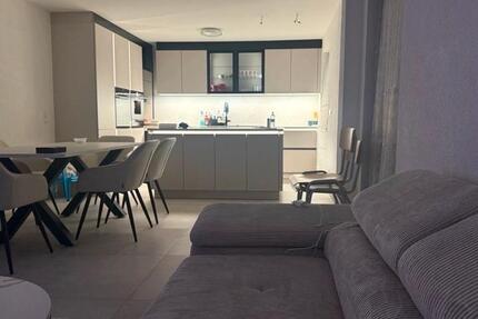 Wohnung Schorndorf - 3 Zimmer, 73 m&sup2;, 1.650&euro; | Angebot:25376696