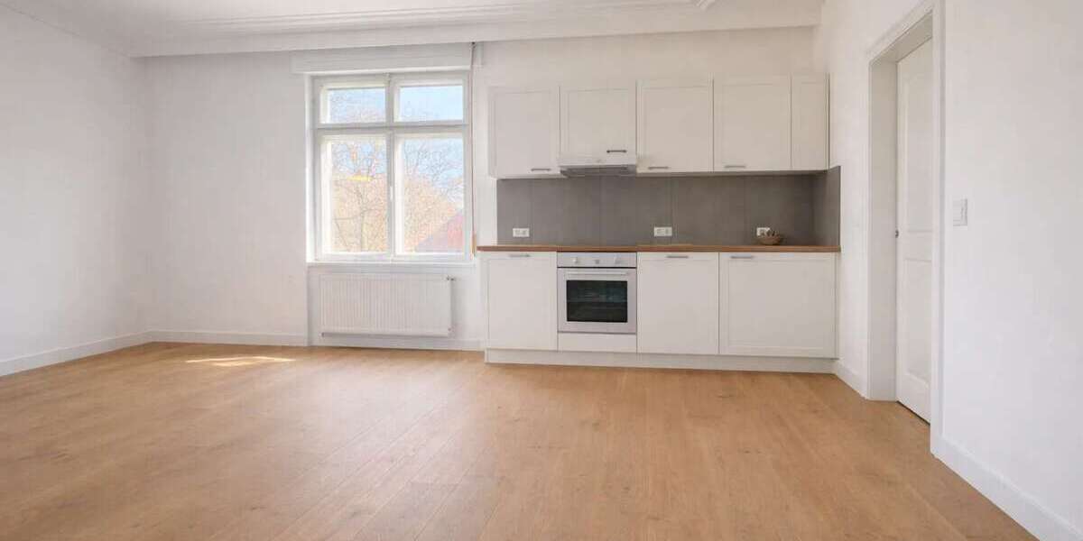Zimmer Esslingen am Neckar Innenstadt - 2 Zimmer, 1.350&euro; | Angebot:27562232