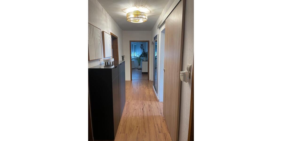 Etagenwohnung Stuttgart Mühlhausen - 4 Zimmer, 97 m&sup2;, 359.000&euro; | Angebot:26987304