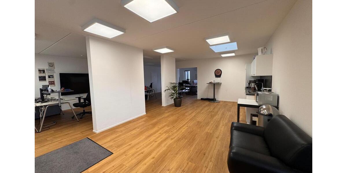 Gewerbeobjekt Ludwigsburg Eglosheim - 2.250&euro; | Angebot:26453712