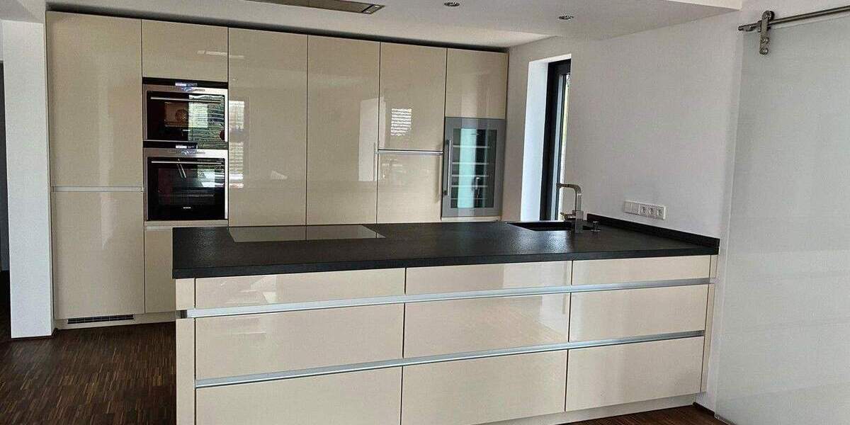 Einfamilienhaus Affalterbach - 8 Zimmer, 300 m&sup2;, 1.649.000&euro; | Angebot:25657365