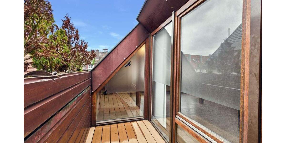 Mehrfamilienhaus, Wohnhaus Ludwigsburg Neckarweihingen - 6 Zimmer, 180 m&sup2;, 698.000&euro; | Angebot:25772242