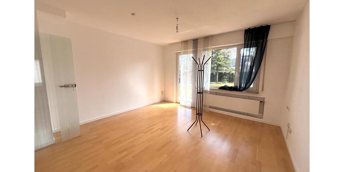 Erdgeschoßwohnung Ludwigsburg Eglosheim - 3.5 Zimmer, 100 m&sup2;, 1.425&euro; | Angebot:25920878